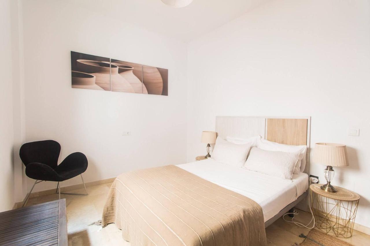 Compas Suites Málaga Buitenkant foto